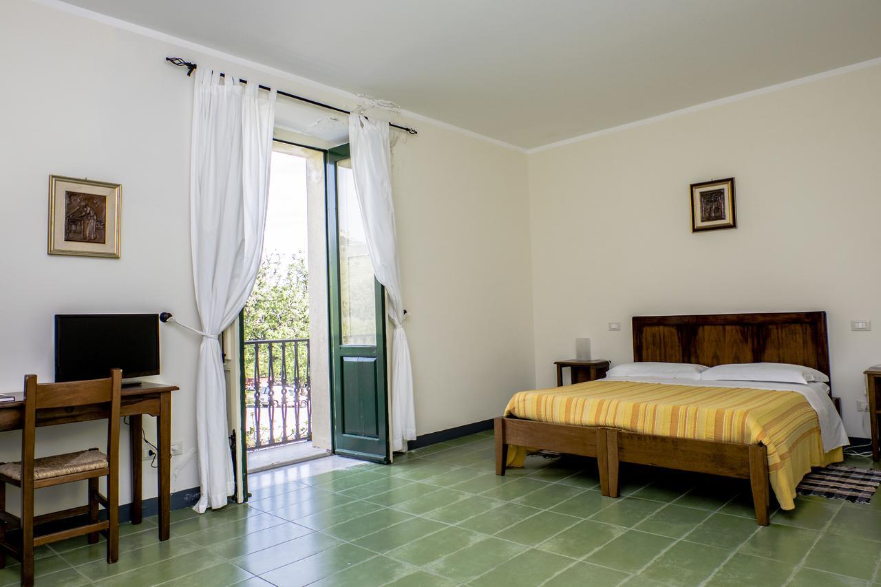 Barone Gr Macri Agriturismo Modi Gerace Exteriér fotografie